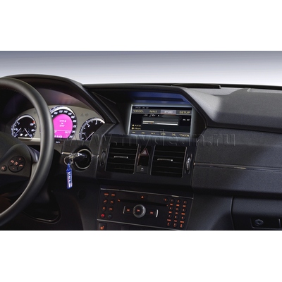  Штатное головное устройство MyDean 9017 для Mercedes GLK.